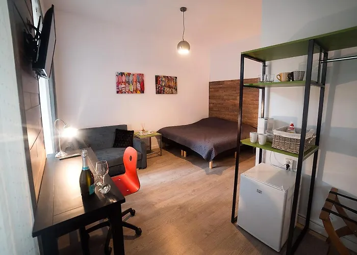 Ultra Central Bohemian Apartment 3